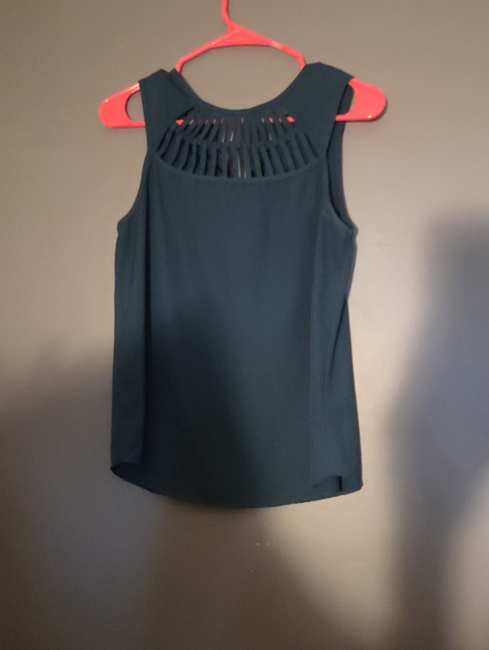 Women's Sleeveless Zippered Back Top - Green